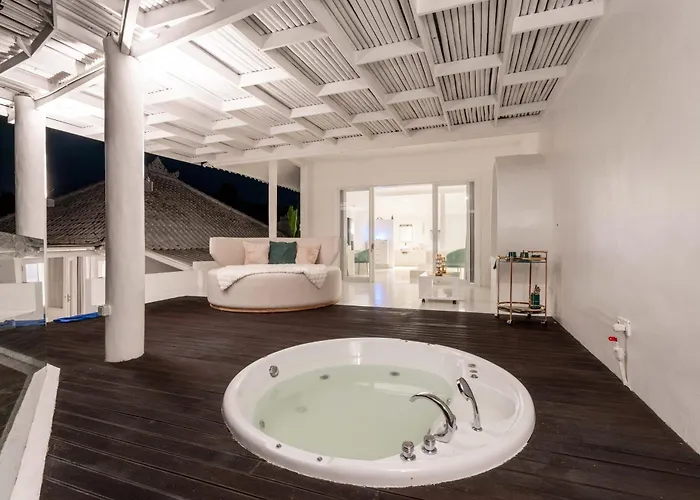 Exclusive 3br Celebrity - Ice Bath - Sauna - Jacuzzi - Outdoor Gym - Bbq - Stunning Rice Field&jungle Views